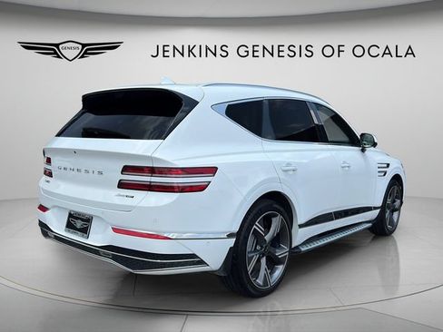 Certified 2025 Genesis GV80 3.5T Prestige AWD/4WD image 3