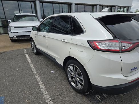 Used 2015 Ford Edge Titanium w/ Equipment Group 301A AWD/4WD image 4