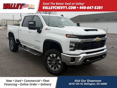 Used 2024 Chevrolet Silverado 3500 LT w/ Safety Package image 1