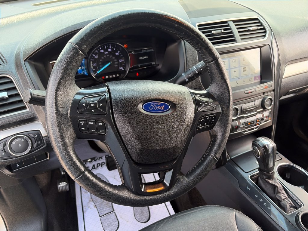 Used 2018 Ford Explorer XLT w/ Equipment Group 202A FWD image 19