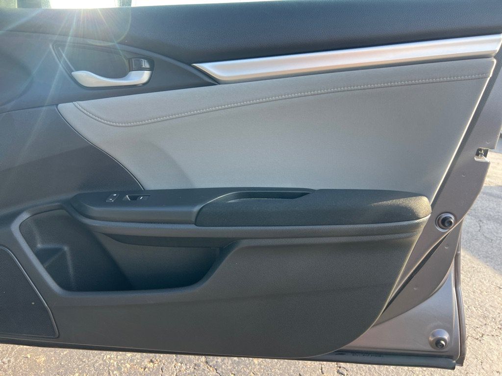Used 2016 Honda Civic EX image 18