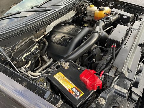 Used 2014 Ford F150 King Ranch w/ King Ranch Luxury Package image 32