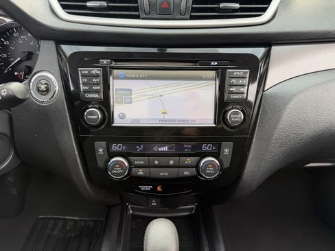 Used 2014 Nissan Rogue SV w/ SV Premium Package FWD image 30