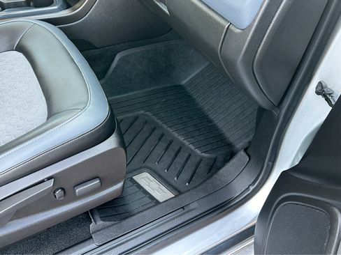 Used 2017 Chevrolet Colorado Z71 image 15