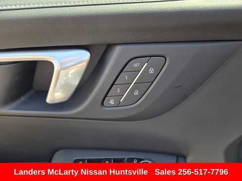 Used 2026 Buick Enclave Sport Touring w/ Power Package FWD image 25