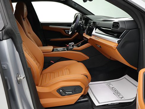 Used 2026 Lamborghini Urus SE AWD/4WD image 28