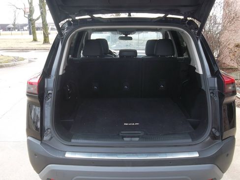 Used 2023 Nissan Rogue SV w/ SV Premium B Package image 6