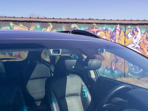 Used 2018 Subaru Outback 2.5i Limited image 16