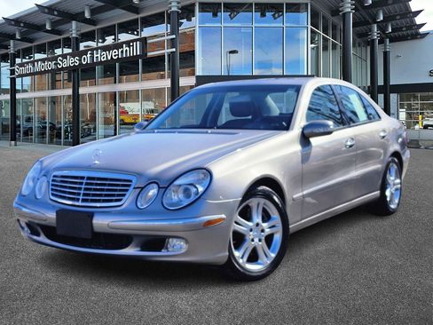 Used 2004 Mercedes-Benz E 500 4MATIC Sedan image 1