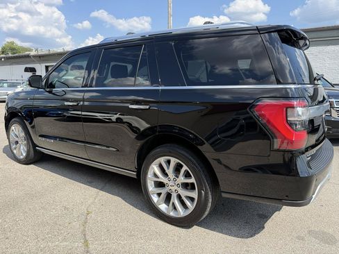 Used 2018 Ford Expedition Platinum AWD/4WD image 5