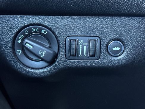 Used 2019 Dodge Challenger R/T Scat Pack w/ Shaker Package image 30