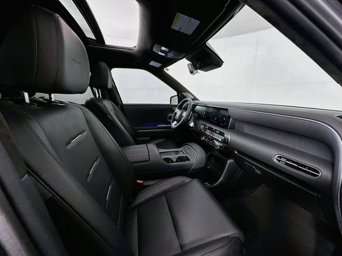 Certified 2026 Hyundai Palisade Calligraphy FWD image 31