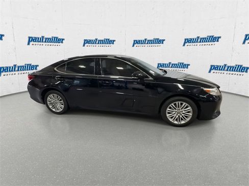 Used 2015 Lexus ES 350 w/ Luxury Package image 13