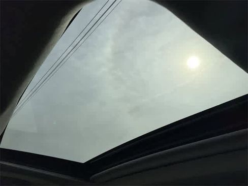 Used 2021 Toyota Highlander Limited image 15