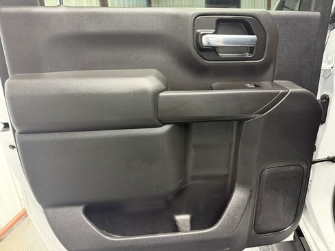 Used 2020 Chevrolet Silverado 2500 LT w/ Z71 Off-Road Package image 11