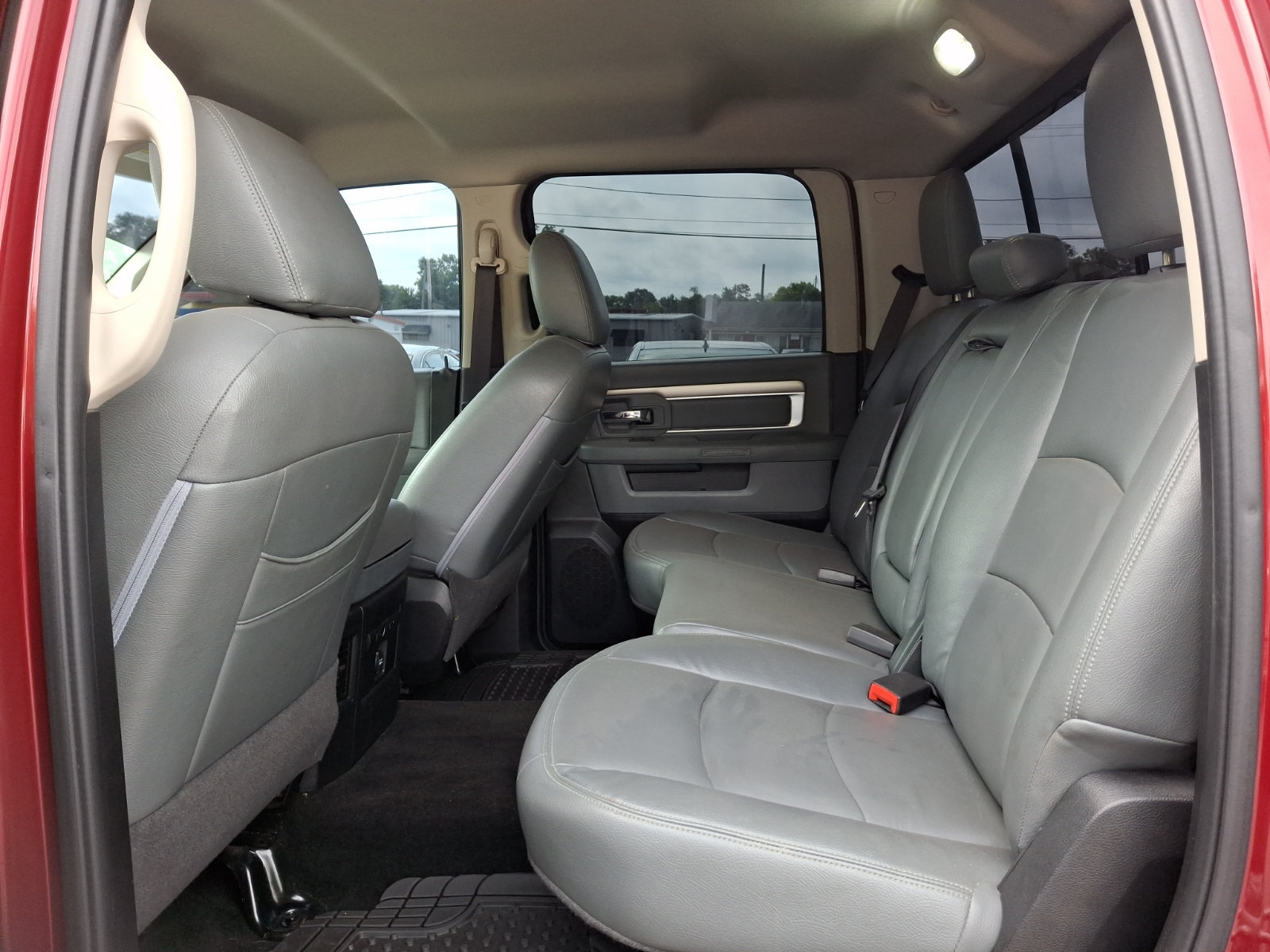 Used 2015 RAM 1500 Lone Star AWD/4WD image 10
