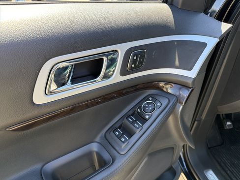 Used 2014 Ford Explorer Limited w/ Equipment Group 302A AWD/4WD image 15