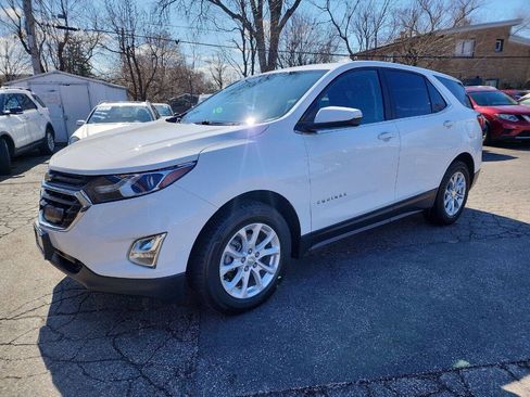 Used 2021 Chevrolet Equinox LT FWD image 2