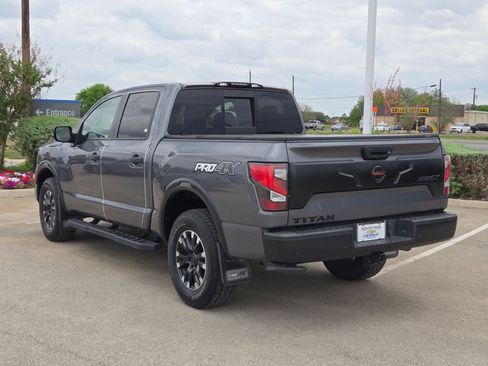 Used 2021 Nissan Titan PRO-4X w/ Pro-4x Convenience Package image 5