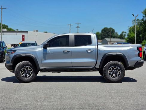Used 2025 Chevrolet Colorado ZR2 AWD/4WD image 4