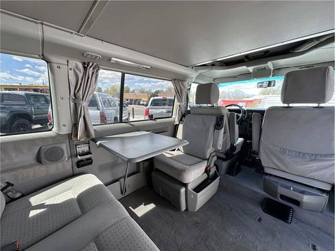 Used 2003 Volkswagen Eurovan MV FWD image 18