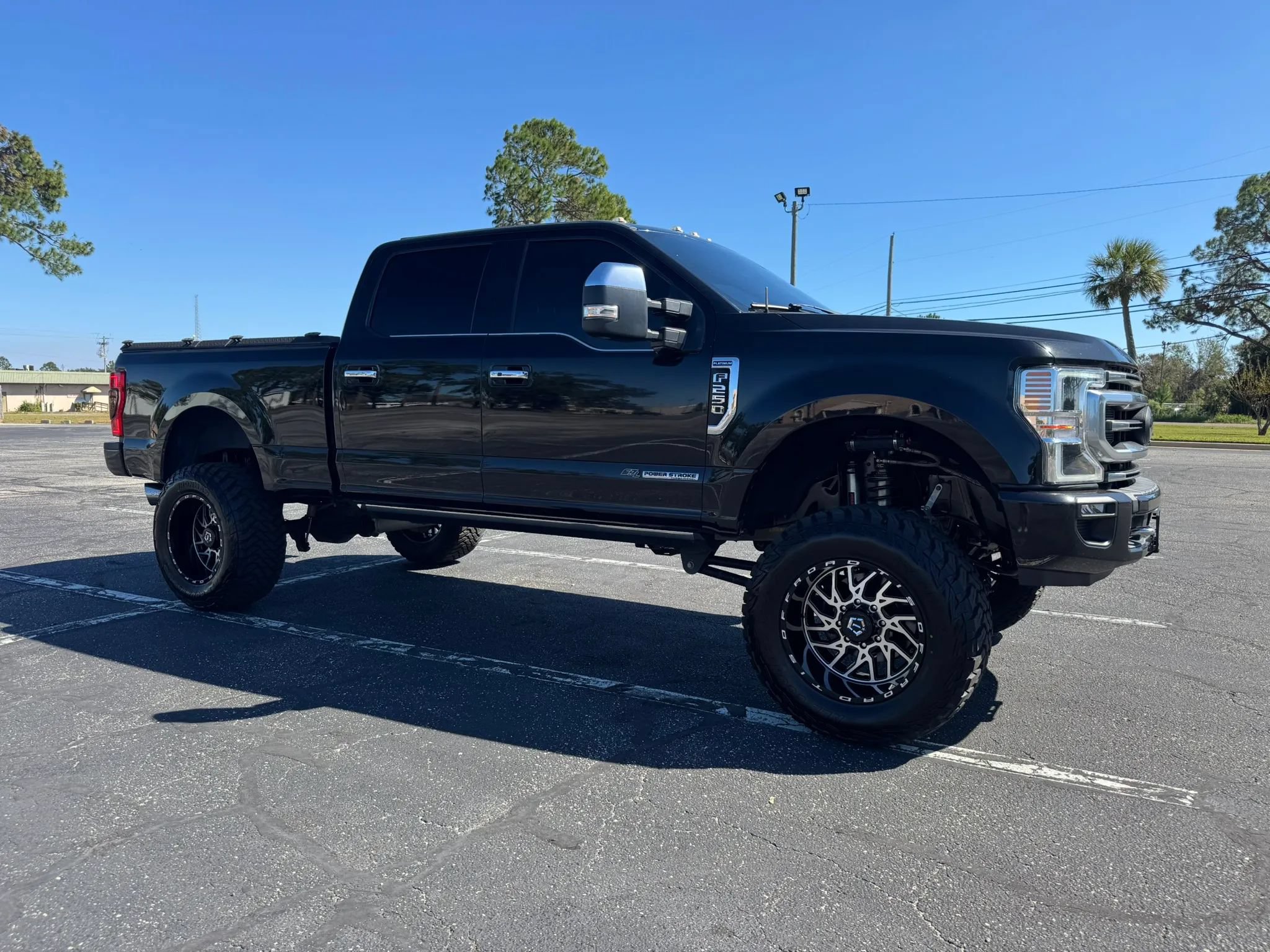 Used 2020 Ford F250 Platinum AWD/4WD image 4
