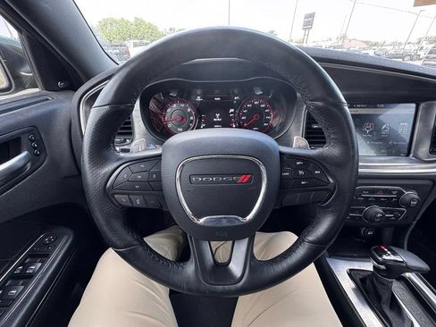 Used 2018 Dodge Charger R/T RWD image 11