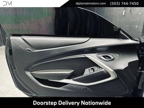 Used 2018 Chevrolet Camaro SS RWD image 24