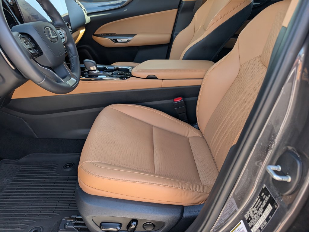 Used 2025 Lexus NX 350 AWD w/ Accessory Package (2T) image 12