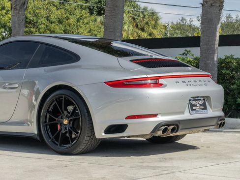 Used 2017 Porsche 911 Carrera 4S image 5