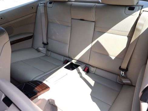 Used 2009 BMW 335i Convertible RWD image 24