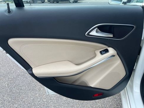 Used 2018 Mercedes-Benz CLA 250 4MATIC image 17