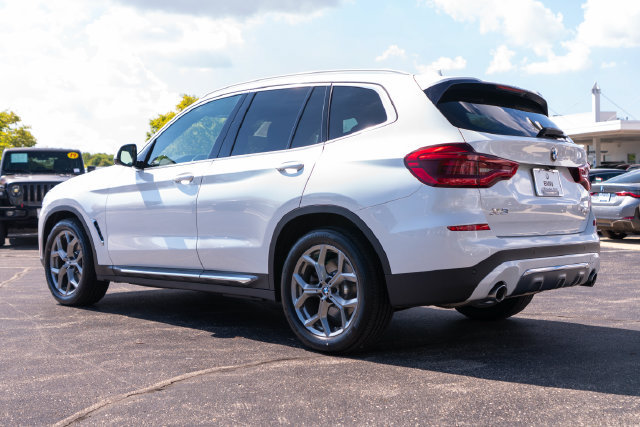 Used 2020 BMW X3 xDrive30i w/ Premium Package AWD/4WD image 3