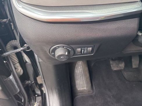 Used 2022 Jeep Compass Limited AWD/4WD image 19