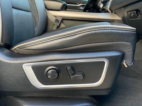 Used 2022 RAM 1500 Laramie image 30