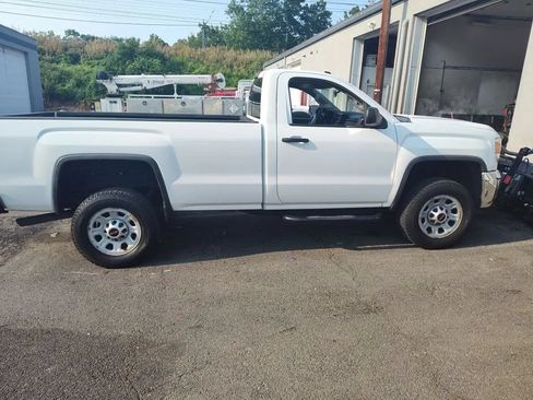 Used 2015 GMC Sierra 2500 4x4 Regular Cab w/ Sierra Convenience Package image 6