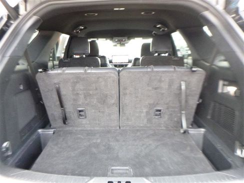Used 2025 Ford Explorer ST-Line w/ ST-Line Street Pack AWD/4WD image 21