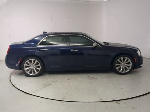 Used 2017 Chrysler 300 C w/ Safetytec Plus Group image 7