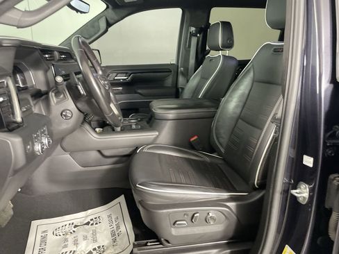 Used 2024 GMC Sierra 1500 AT4X image 19