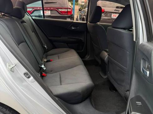 Used 2015 Honda Accord LX image 32