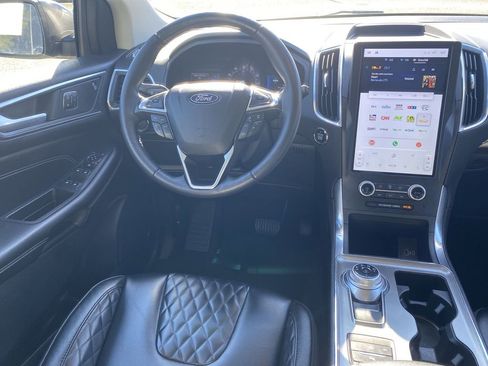 Used 2024 Ford Edge Titanium image 15