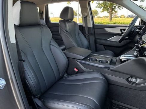 Used 2025 Acura MDX SH-AWD image 31