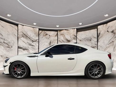Used 2016 Subaru BRZ Limited w/ Popular Package #4 RWD image 5