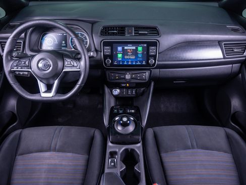 Used 2022 Nissan Leaf SV Plus FWD image 15