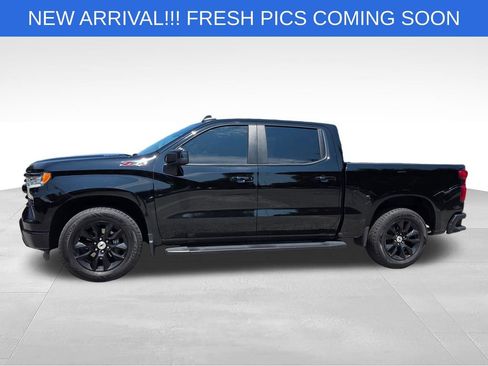 Used 2024 Chevrolet Silverado 1500 RST w/ Z71 Off-Road Package AWD/4WD image 14