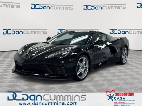Used 2025 Chevrolet Corvette Stingray Coupe w/ 1LT image 1