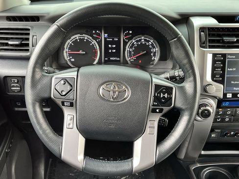 Used 2023 Toyota 4Runner Limited AWD/4WD image 11