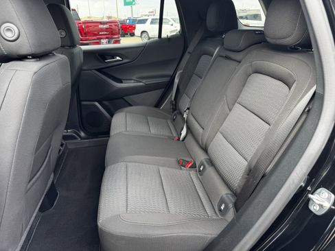 Used 2026 Chevrolet Equinox LT FWD image 28