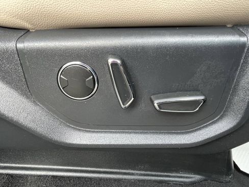 Used 2024 Ford Expedition Max Limited image 13