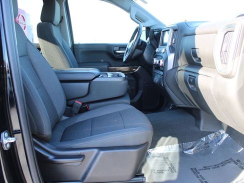 Used 2022 GMC Sierra 1500 SLE w/ X31 Off-Road Package image 19